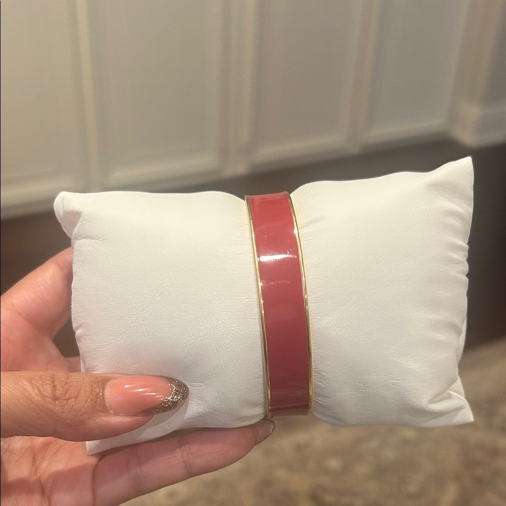 Chic Red and Gold Bangle Bracelet